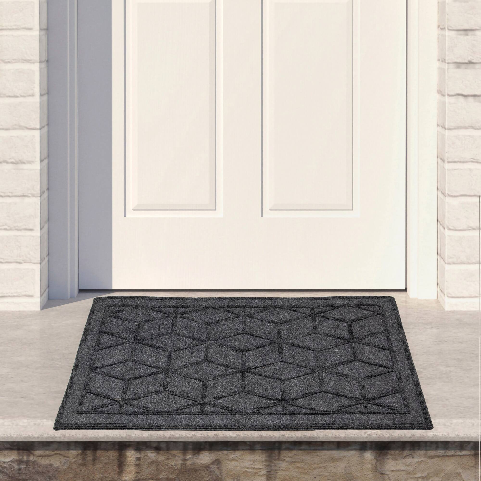 18" x 30" Gray Diamond Pattern Rectangular Coir Doormat